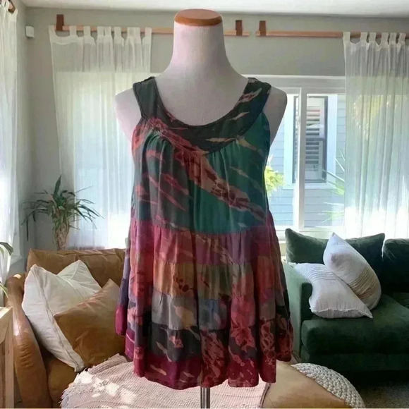 Tops - Tie dye scoop neck flowy tank top